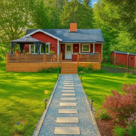 Roed Stuga By Falunio Sodertalje Exterior photo